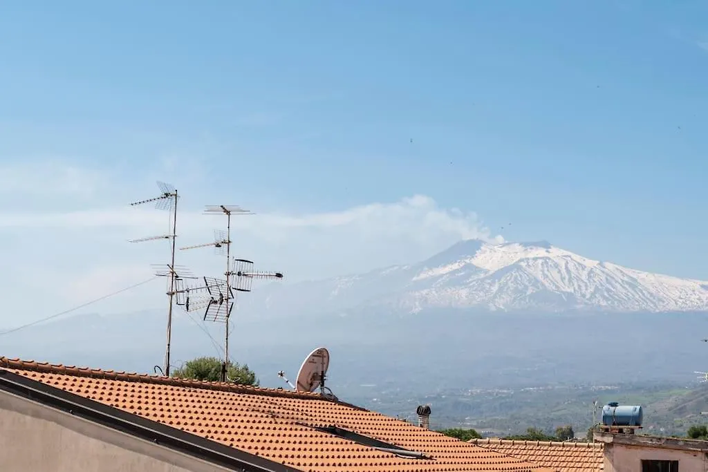 Appartamento Un Passo Dal Mare Due Dall'Etna Giardini Naxos